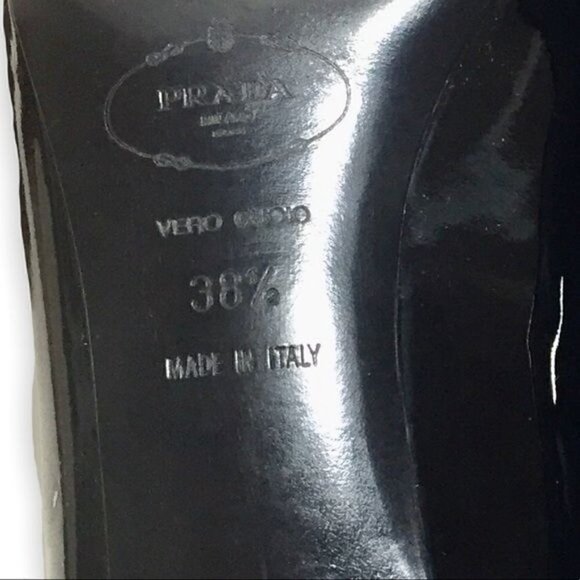 Prada patent leather pump with grosgrain bows Size 38.5 EU, in Original Box - Picture 8 of 12